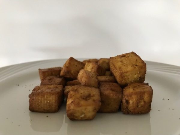 Tofu gebakken in zoet-kruidige marinade (GV – LV – VEG)