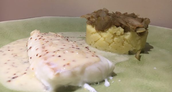 Schelvishaasje met gestoofd witloof, mosterdroomsaus en aardappelpuree (GV / LV)