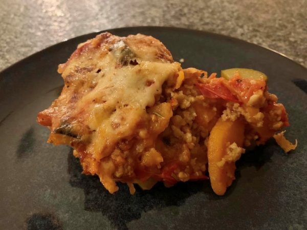 Moussaka van zoete aardappel, ratatouille en vegetarisch gehakt  (GV – VEG)