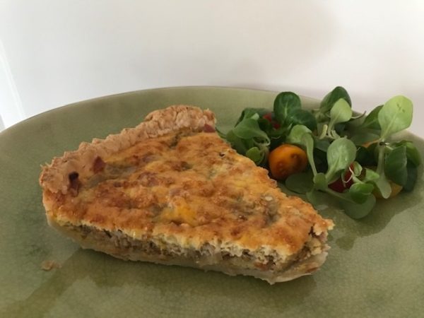 Witloof Quiche met Parmaham en Parmezaanse kaas  (LV)