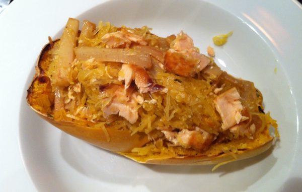 Spaghetti pompoen met gebakken schorseneren en verse zalm (GV – LV)