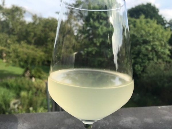 Vlierbloesemlimonade