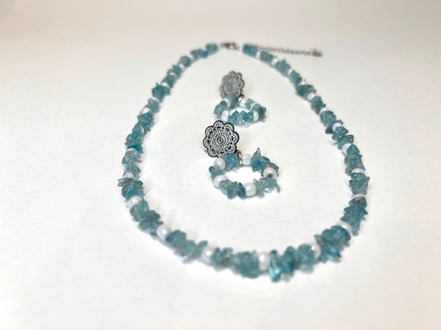 Blauwe apatiet ketting & oorringen set