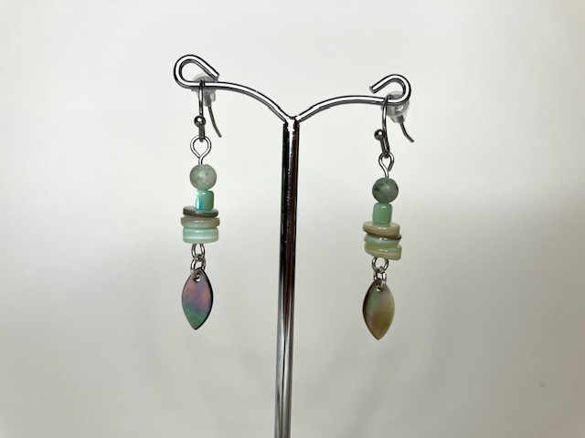 Jade & schelp oorringen + armband set - Afbeelding 3