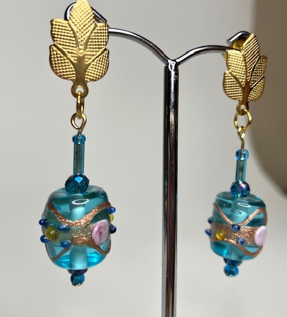 Handgeschilderde glaskralen oorringen turkoois/blauw - Afbeelding 2