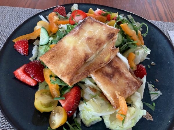 Geitenkaas met honing in filodeeg