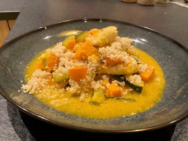 Curry van pompoen, wortel, appel & tofu