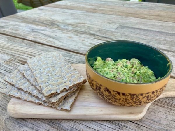 Avocadodip met garnaal en geitenkaas